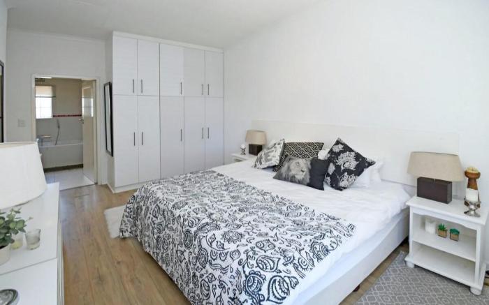 Cosy 2bed in heart of Sandton