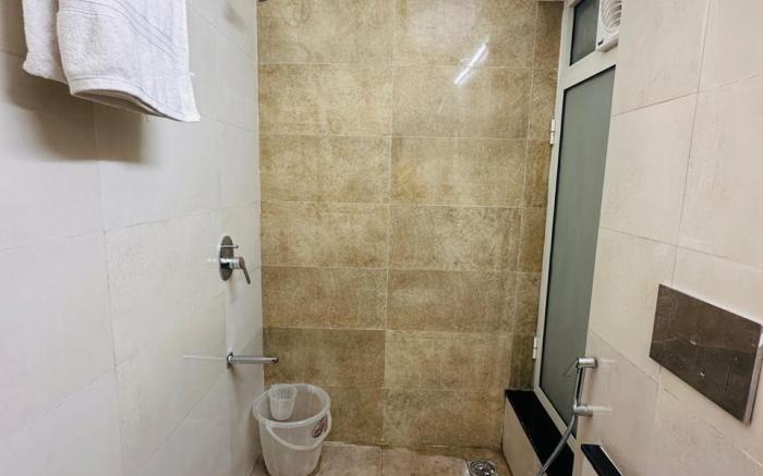 1BHK Apartment in Malad by Florastays