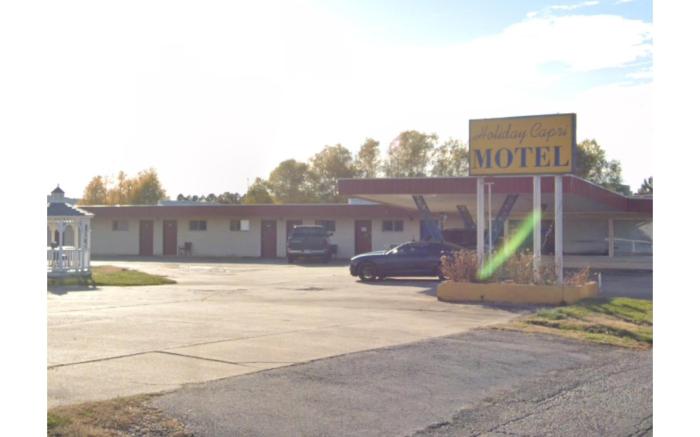 OYO Holiday Capri Motel & Rv Park