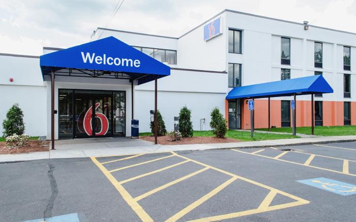 Studio 6  Indianapolis, IN – Southport