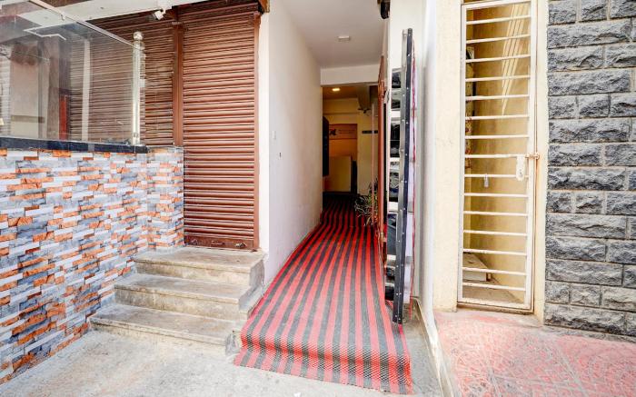 Super Hotel O Applepie Residency