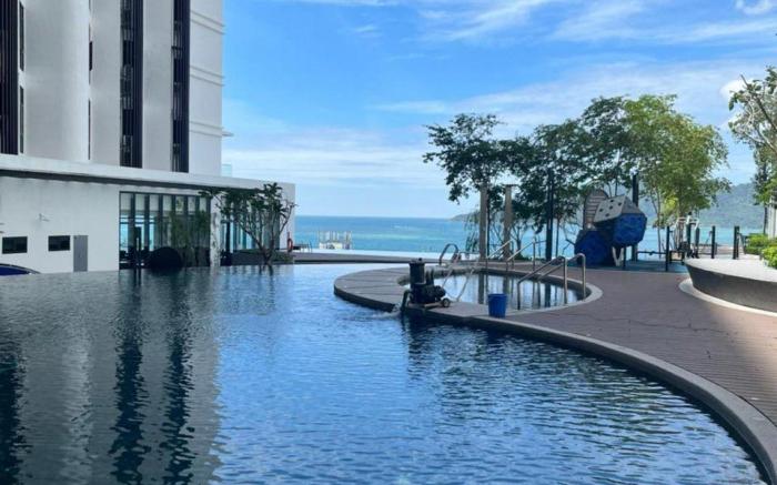 The Shore 2 KK Homestay