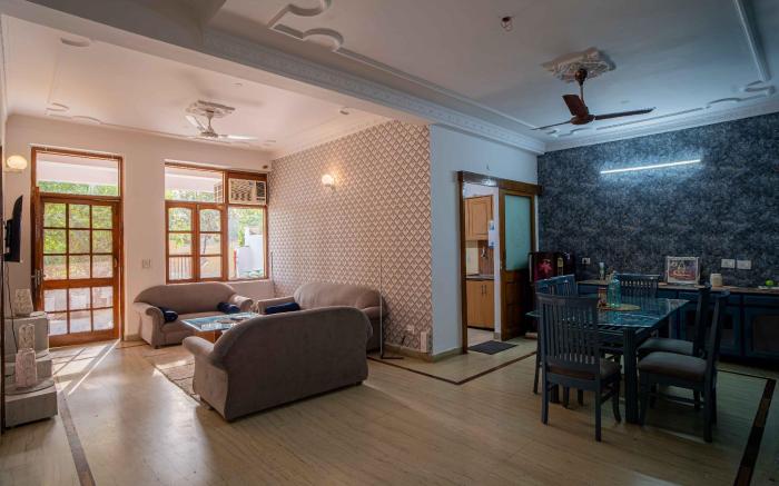 Luxury Villa with 4 bedrooms & 1 living room