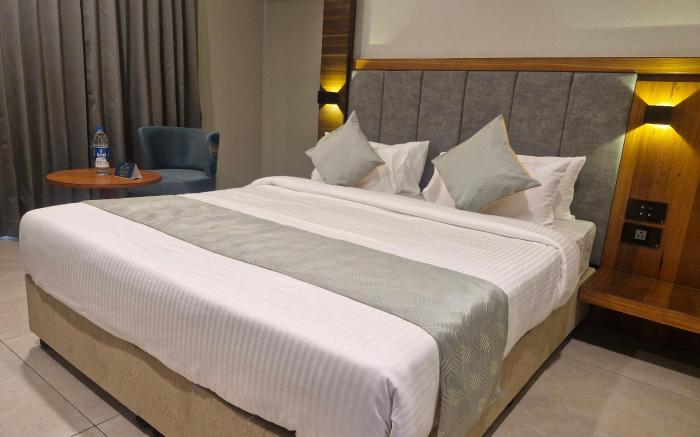 The Qubice Hotel, Kolhapur