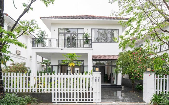 DELUXE VILLA II . 5 phòng ngủ trung tâm tp