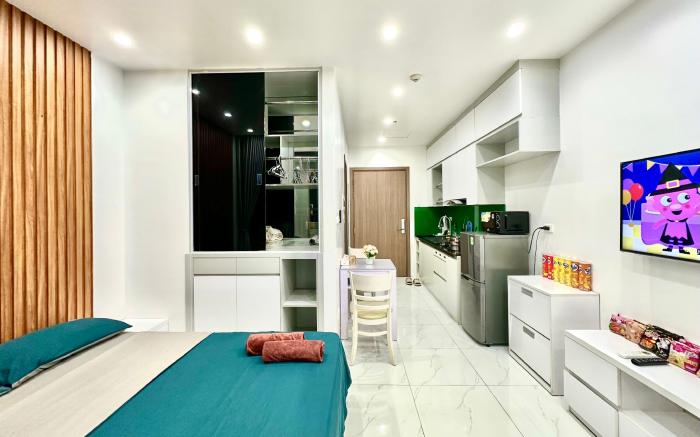 Delux Studio With Swimming Gym Walking Lake