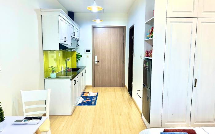 Beautiful Apartment In Vinhomes Green Bay