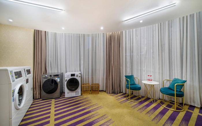 Vienna International Hotel Shenzhen International Convention and Exhibition Center Maanshan Metro St