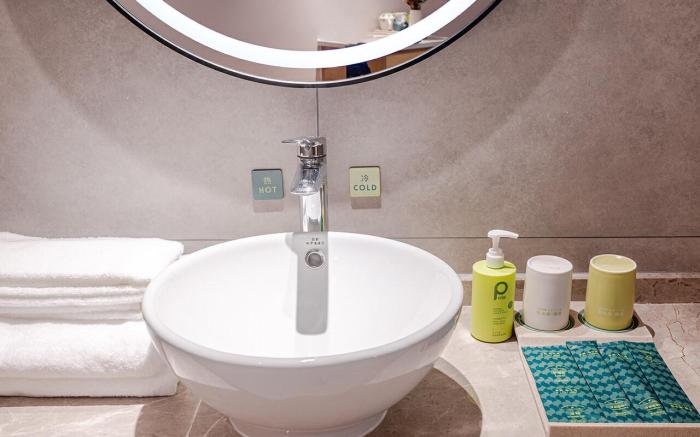 O.Live Social Hotel Guangzhou North Railway Station Cultural Tourism City