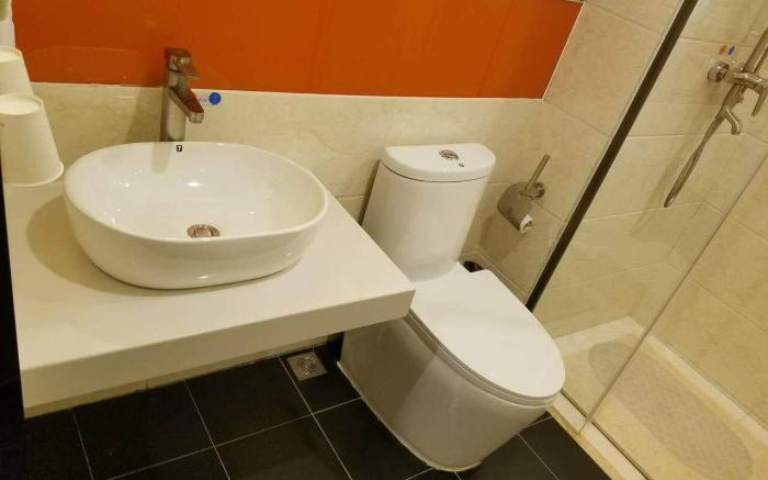 7 Days Premium Beijing Yansha Sanyuan Dongqiao