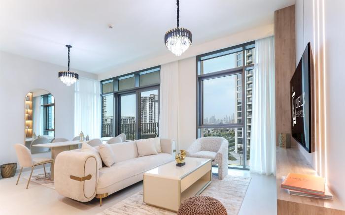 Elite LUX Holiday Homes - Dubai Creek Oasis: 2BR Luxe w/ Burj View