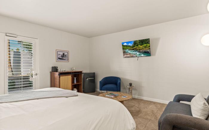 Casa Oliver Hotel & Resort - A Gay Men's Resort