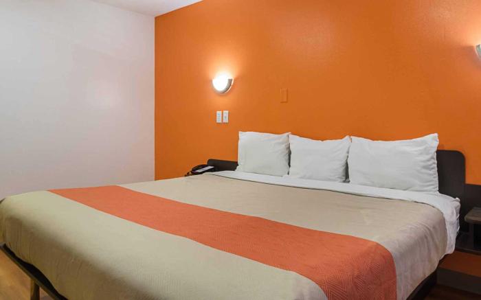 Motel 6 Marshalltown, IA