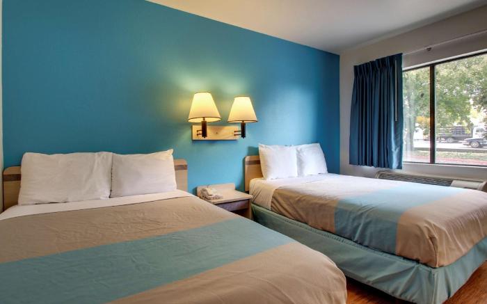 Motel 6 Des Moines, IA - North