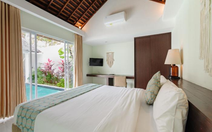 Tan's Astana Villa's by The Lavana