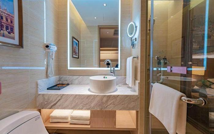 Vienna Hotel Shanghai Songjiang Film Park