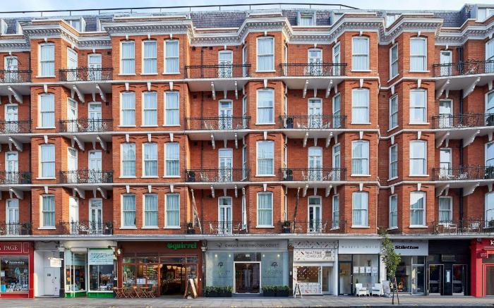 Cheval Harrington Court Apartments