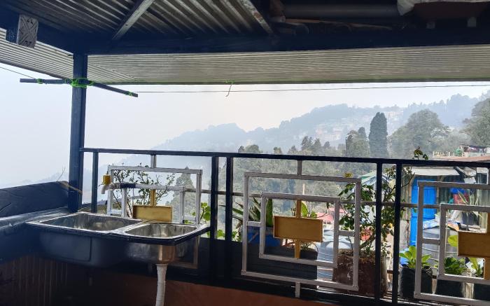 Mountain view homestay Darjeeling 