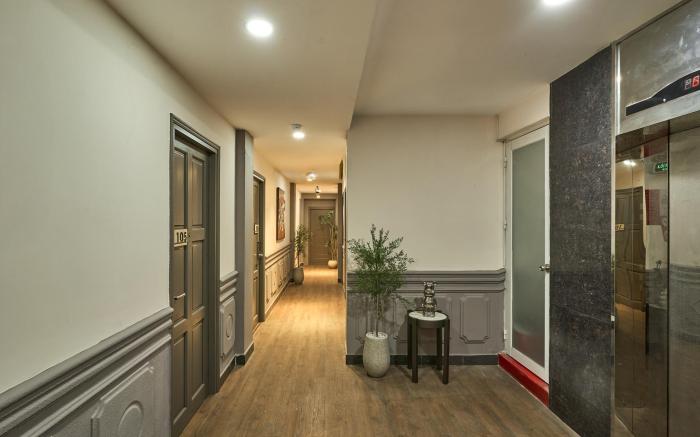 The Passion Lux Airport Hotel Apartment