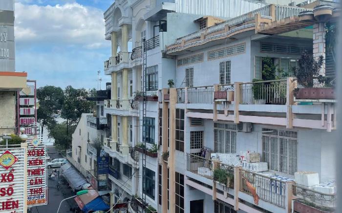MES HOTEL - Ngay Ben Ninh Kieu