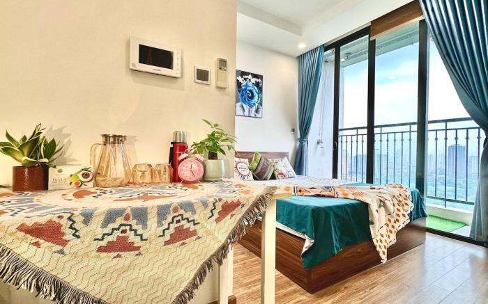 Lux Amenities, Convenient Access, Quick To Airport