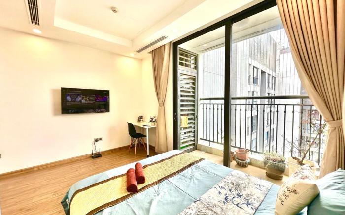 High Floor High-class Amenities Apt In City Centre