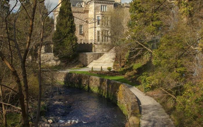 Crossbasket Castle