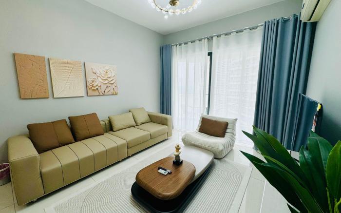 Danga Bay Seaview BayPoint Retreat