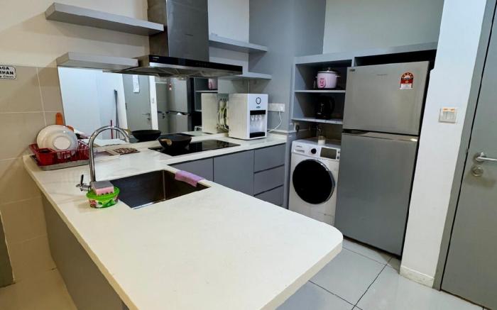 KK Sutera Avenue Wt Pool Opp Imago 2BR 5pax 【75】