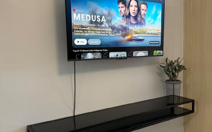 Spacious 1 bedroom w/ Balcony netflix 100mbps 