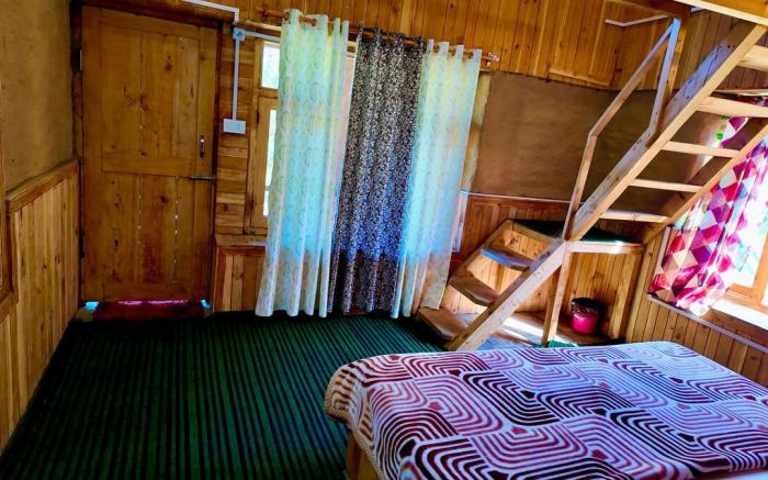 Rustic Mud House Jibhi