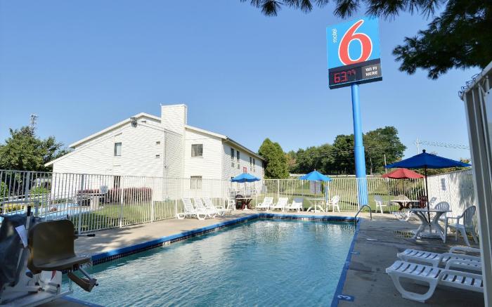 Motel 6 Nashua, NH - North