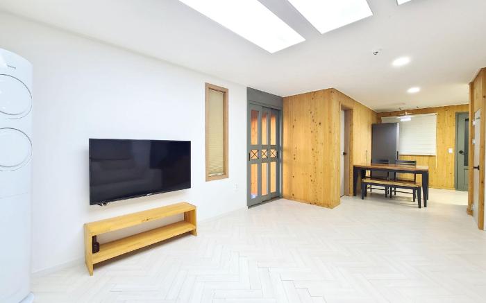 Gyeongju Art Hill Family Group Pet-Friendly Pension