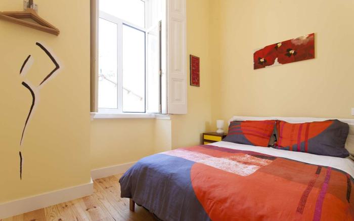 2 BEDROOM APARTMENT LOCATED HEART OF LISBON CITY