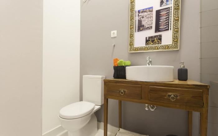 2 BEDROOM APARTMENT LOCATED HEART OF LISBON CITY