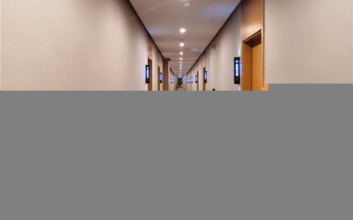Shell Xinzheng Airport Port Huaxia Avenue Hotel