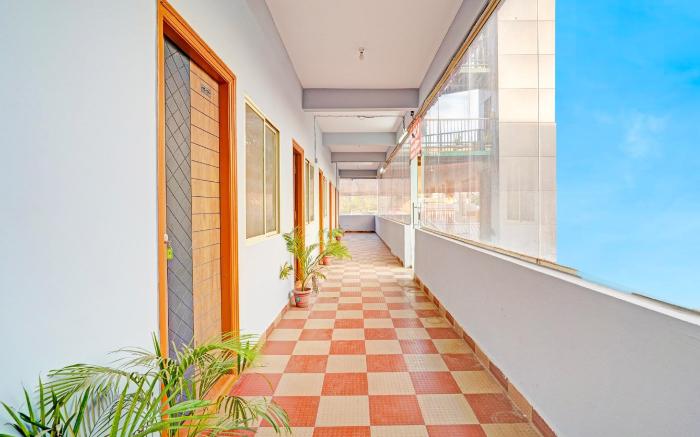 HOTEL O RAJ COMFORT