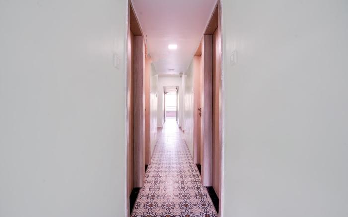 Hotel O 24/7 Residency