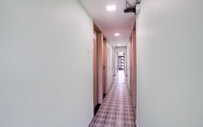 Hotel O 24/7 Residency