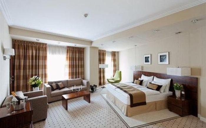 Capital Plaza Hotel
