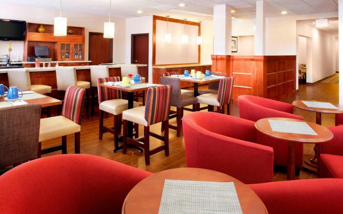 Four Points by Sheraton Houston Hobby Airport