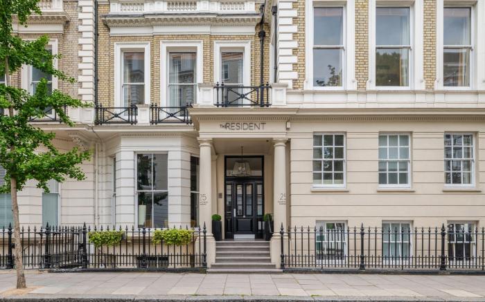 The Resident Kensington (formerly The Nadler Kensington)