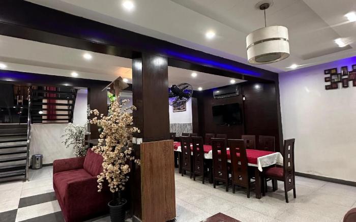 Prime Inn Hotel