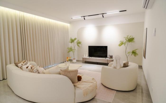 Georgetown Bright & Kid-Friendly 3BR 15pax Home's