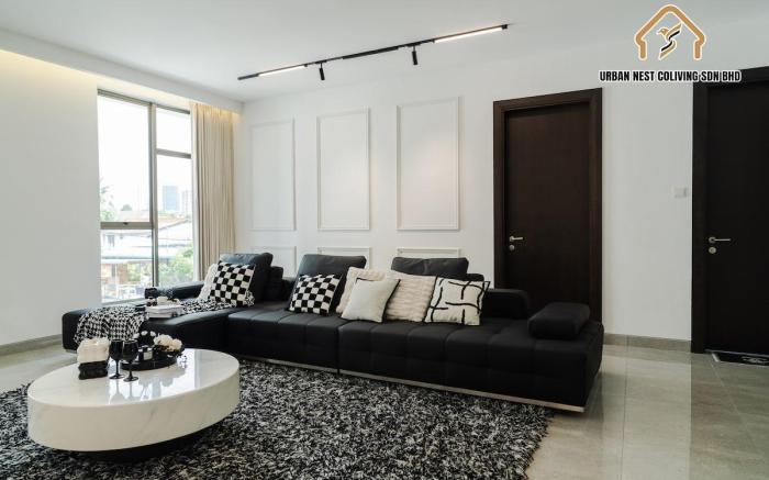 Georgetown  Elegant Chanel-style 3stry 4BR 18Pax