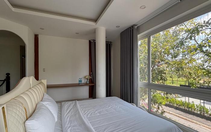 Khanh Villa Luxury 2 - Private 8 BRs 9 WCs Pool 