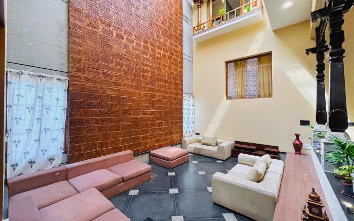 Aurora Heights Spacez Luxe Cine Villa