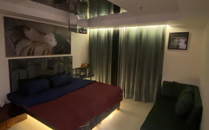 The Rosewood Luxury Suites 