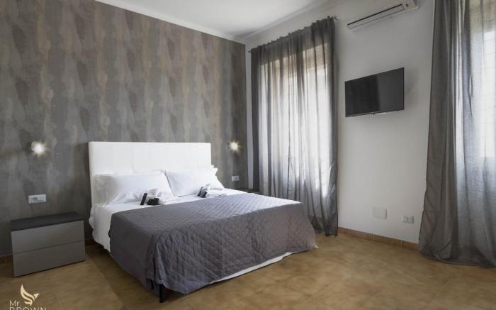 Marconi Deluxe Room