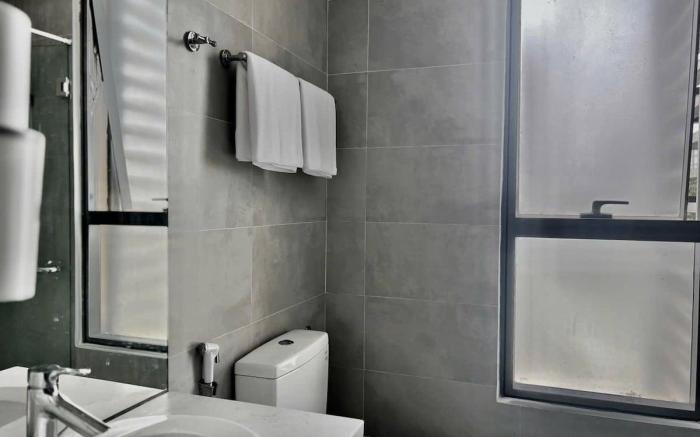 Căn hộ 2 cửa sổ, sát sân bay